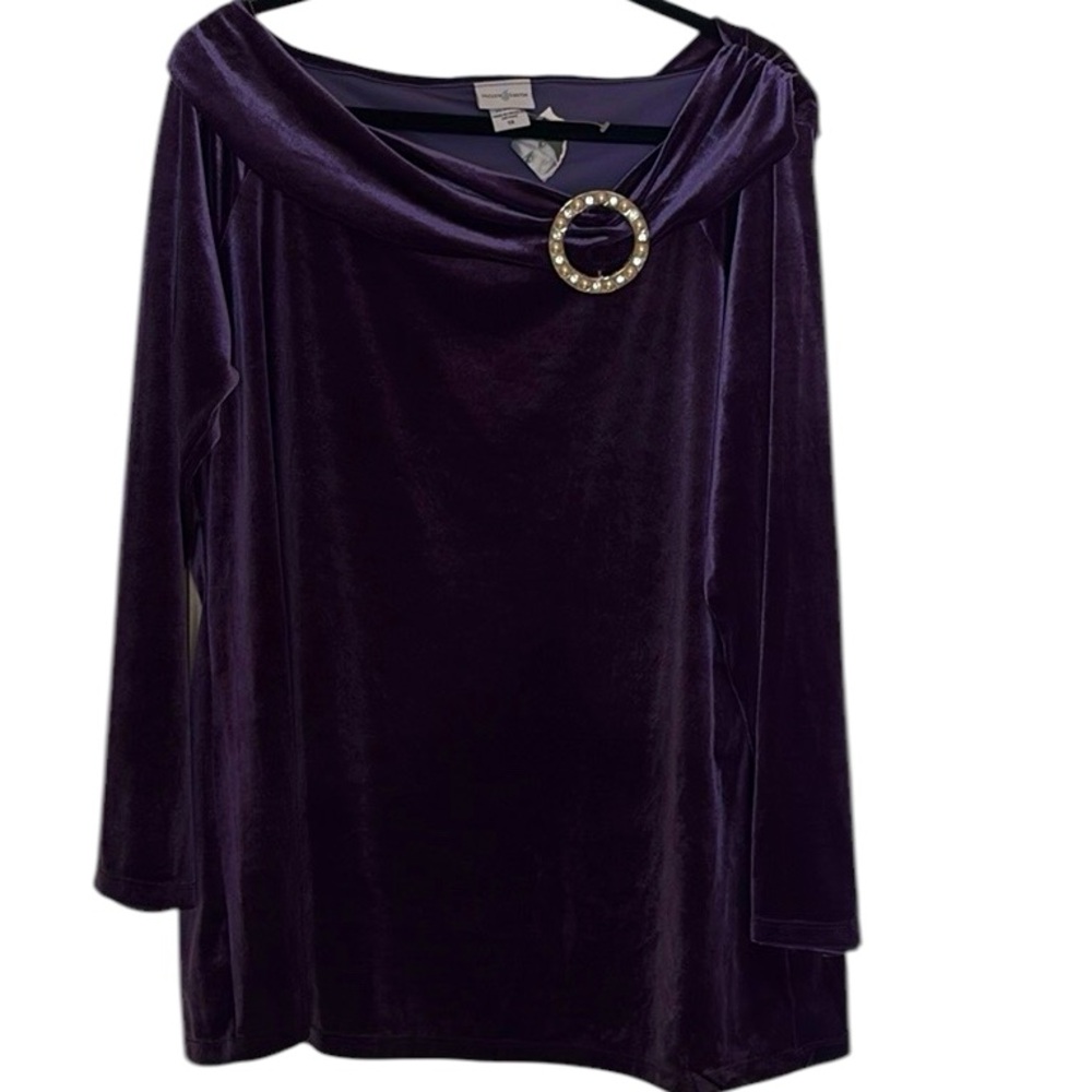 Jaclyn Smith Purple Velour top,cowl style collar,faux pearl & rhinestone pin, 1X